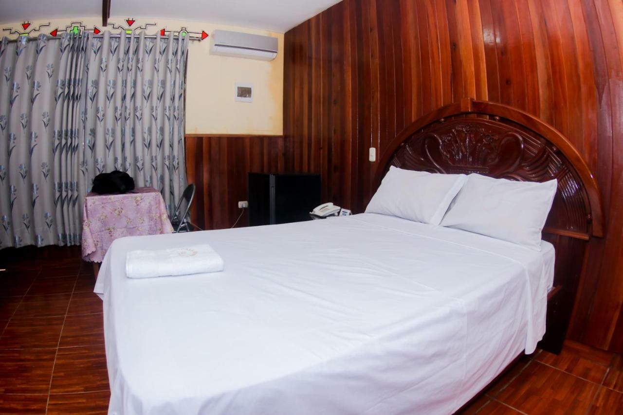 Gran Hotel Gusbet Pucallpa Bagian luar foto