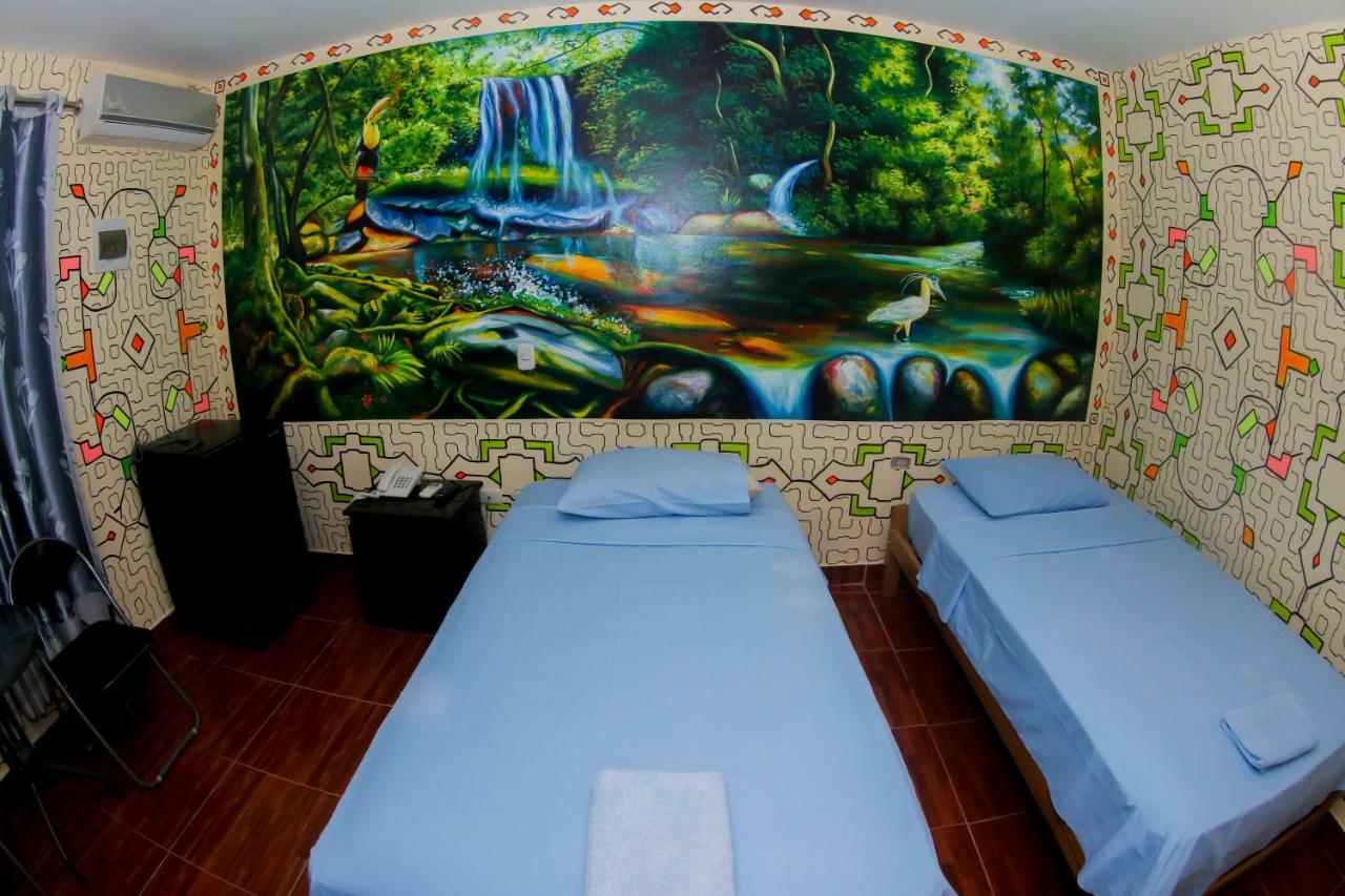 Gran Hotel Gusbet Pucallpa Bagian luar foto