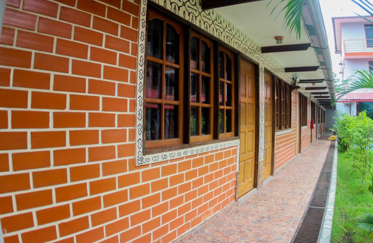 Gran Hotel Gusbet Pucallpa Bagian luar foto